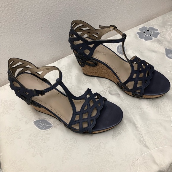 Adrienne Vittadini W Size 10 Gray Fine Leather Cork Wedges with Geometric Design - Picture 6 of 16